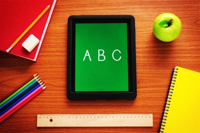Scuola, cresce il divario tra studenti digitali e insegnanti analogici