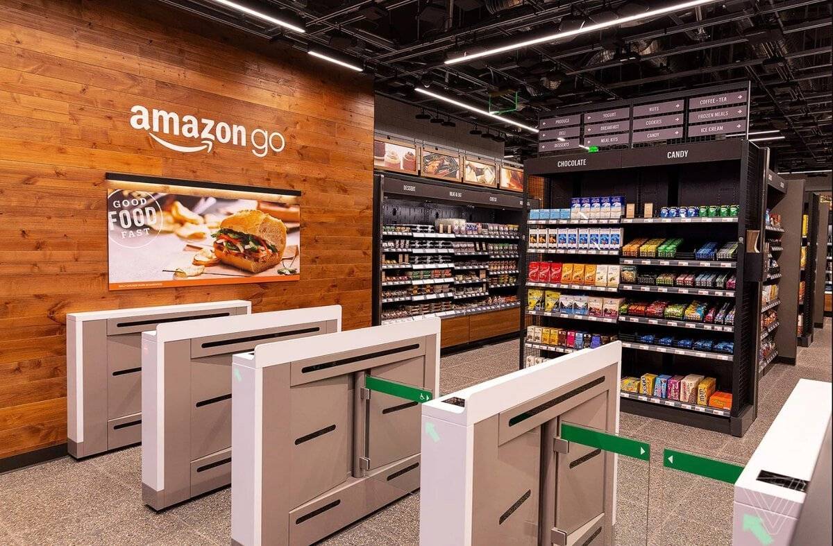 Apre negli USA il terzo negozio Amazon senza casse e cassieri Apre negli USA il terzo negozio Amazon senza casse e cassieri