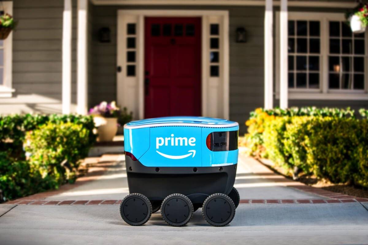 Arriva Scout: il robot di Amazon che porta la spesa a domicilio