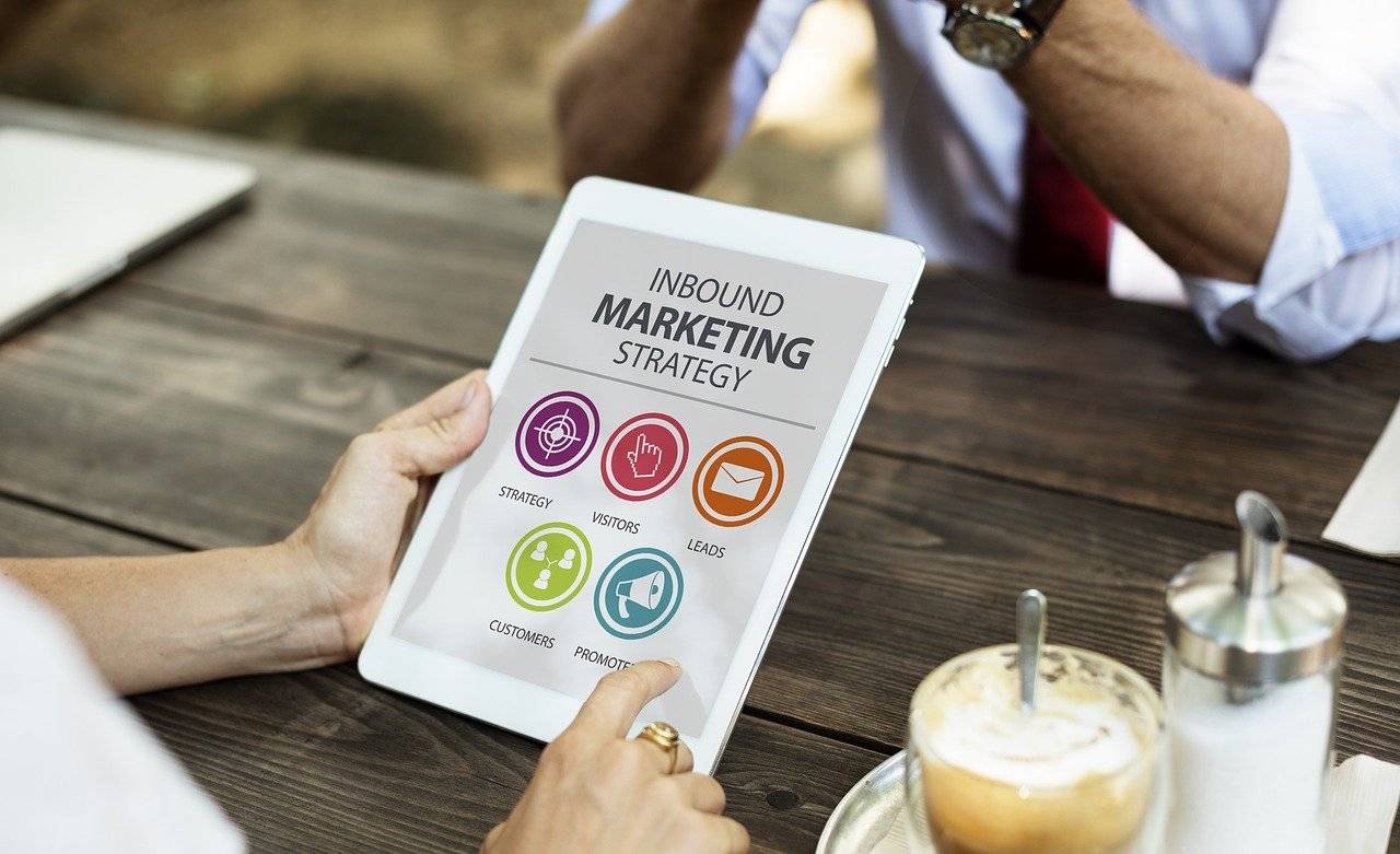 10 borse di studio per aspiranti Digital Marketing Strategist! 10 borse di studio per aspiranti Digital Marketing Strategist!