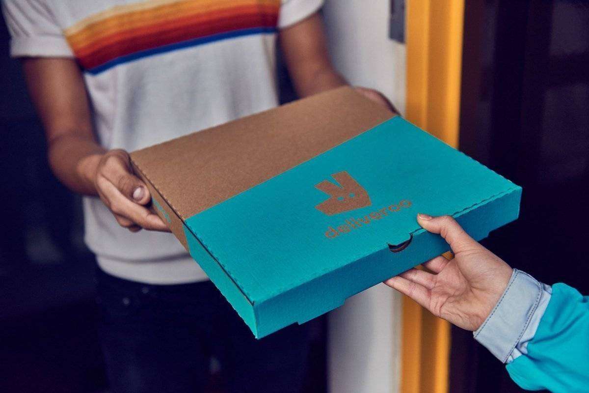 Deliveroo apre in altre 25 città e si impegna ad aiutare i ristoratori Deliveroo apre in altre 25 città e si impegna ad aiutare i ristoratori