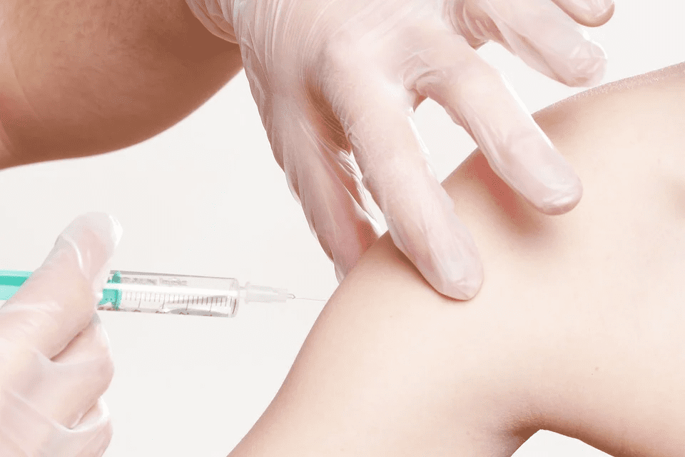 Vaccini in azienda, come funziona? Vaccini in azienda, come funziona?