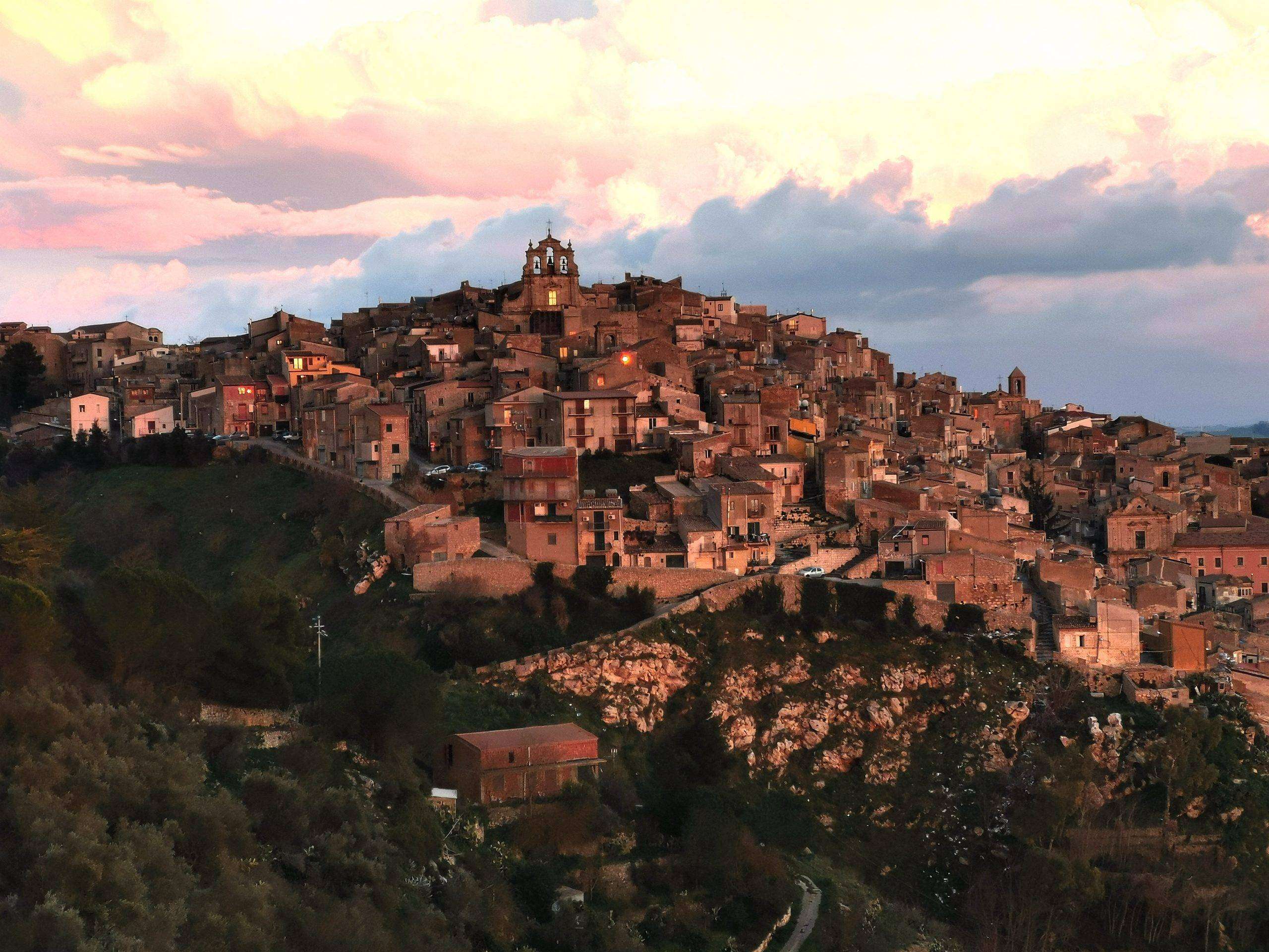 Mussomeli è uno dei borghi siciliani con cuil lavora ITS Italy. Photo Credits Salvatore Catalano.