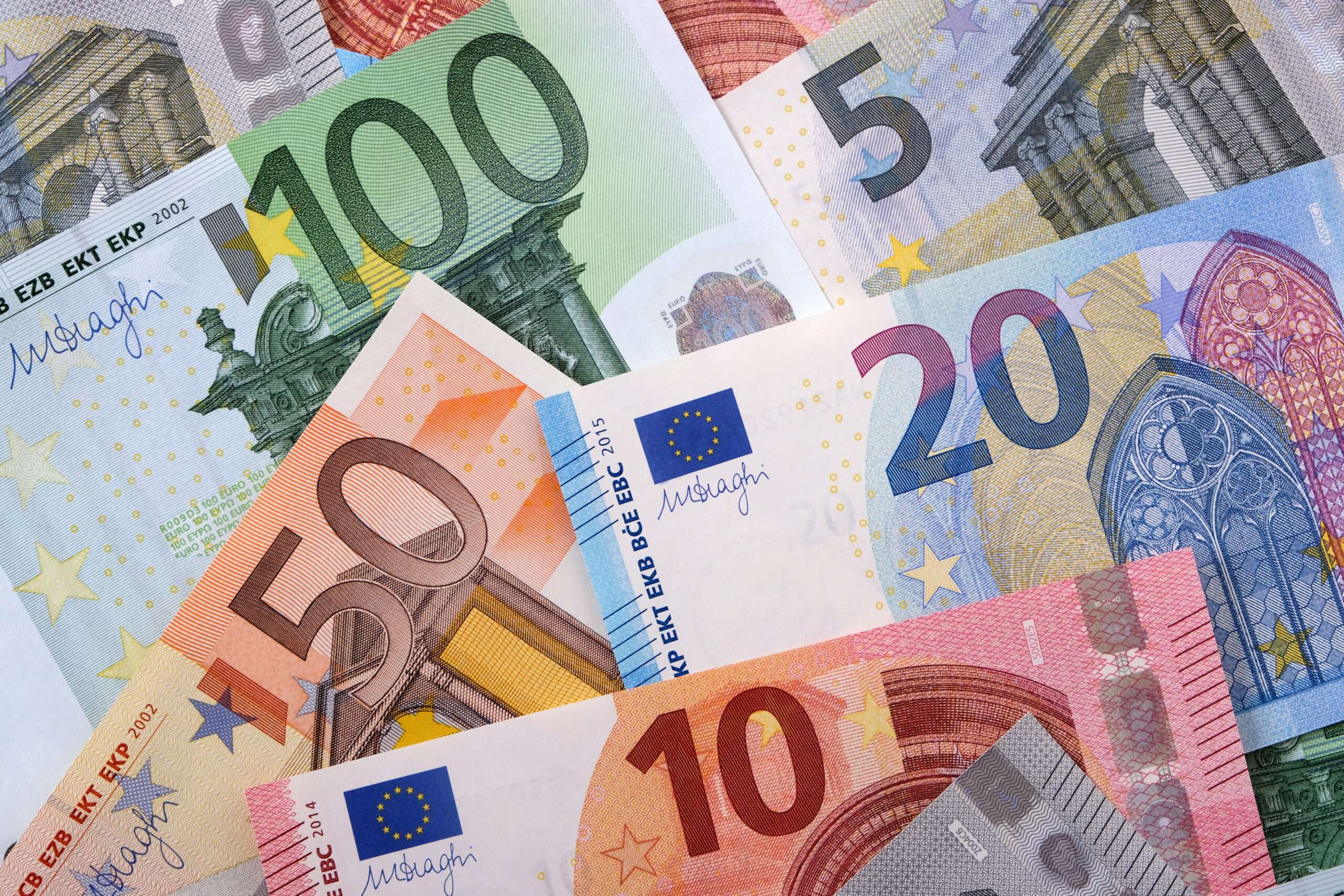 Salario minimo: cos’è, ultime novità e livelli previsti Salario minimo: cos’è, ultime novità e livelli previsti