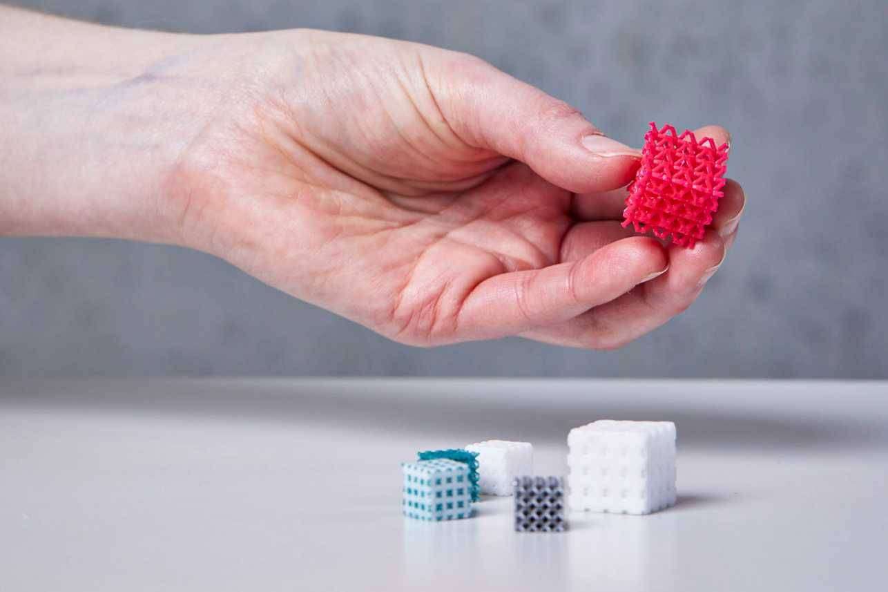 Stampa 3D a base di sale per manufatti leggeri e porosi da impiegare nel medicale e Spazio Stampa 3D a base di sale per manufatti leggeri e porosi da impiegare nel medicale e Spazio