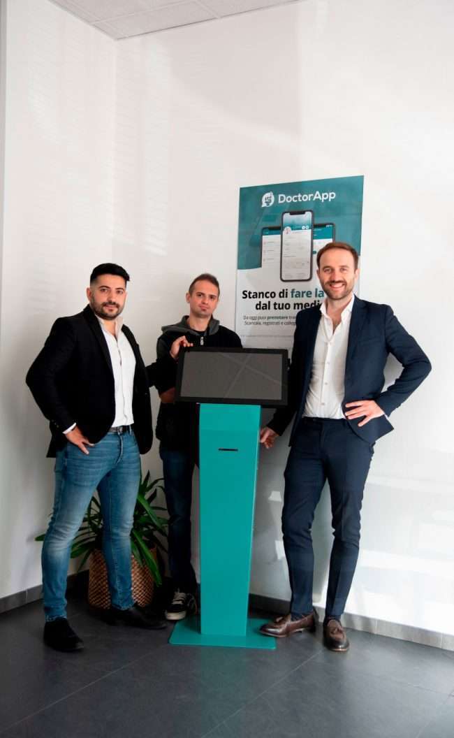 Il team di DoctorApp, a destra Alessandro Giraudo