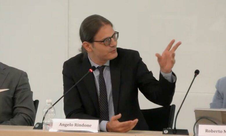 Angelo Rindone ceo di FolkFunding, è una delle persone più esperte di crowdinvesting in Italia.